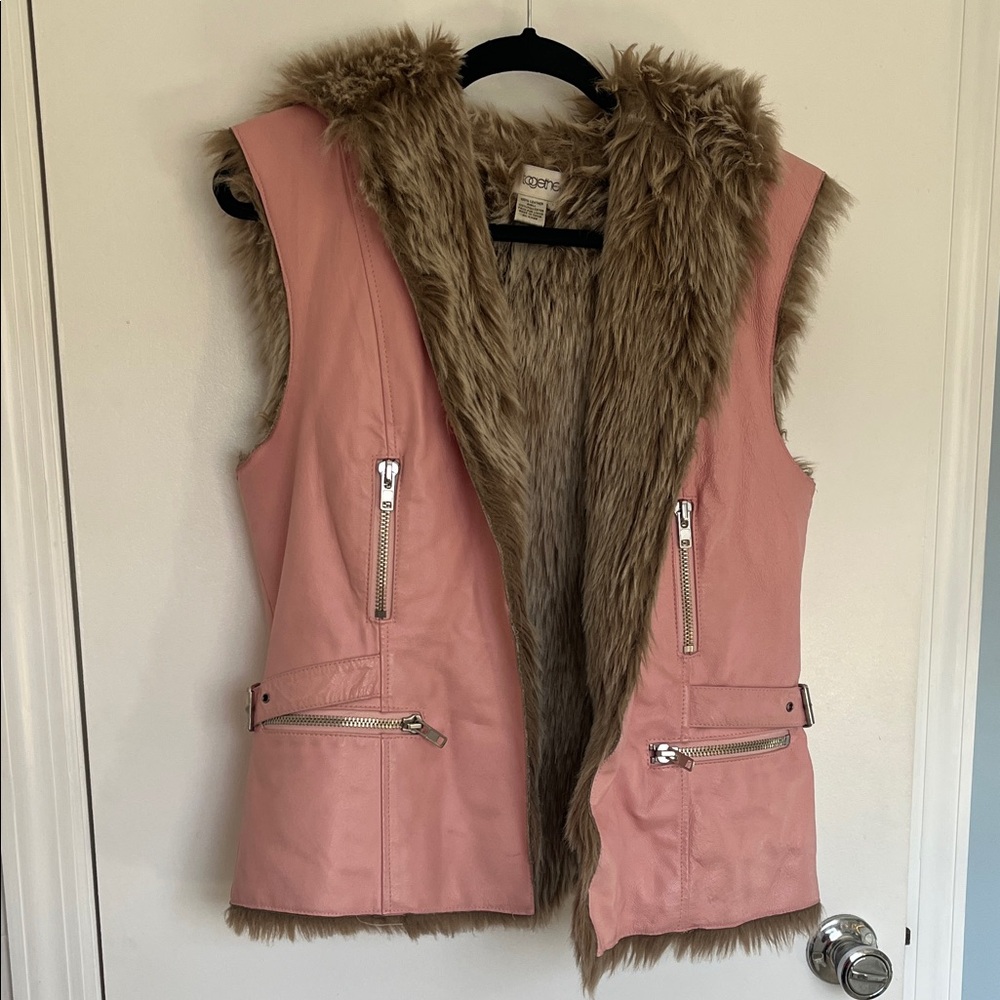 Ladies PINK Real leather w fake fur lined vest; hood 4 zipper pockets & buckles.